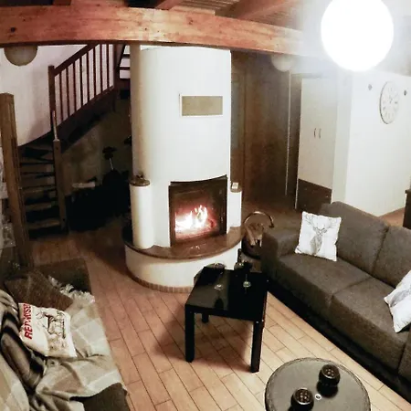 Three-bedroom Holiday In Smižany