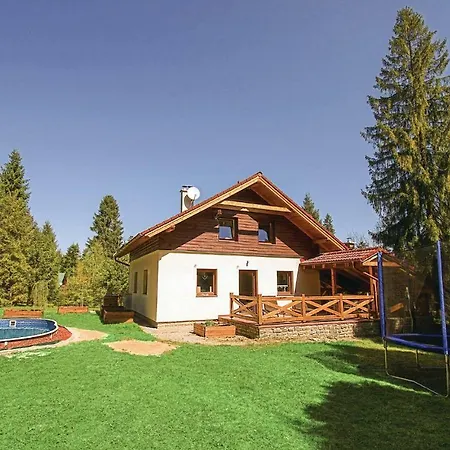 בית נופש Three-bedroom Holiday In Smižany